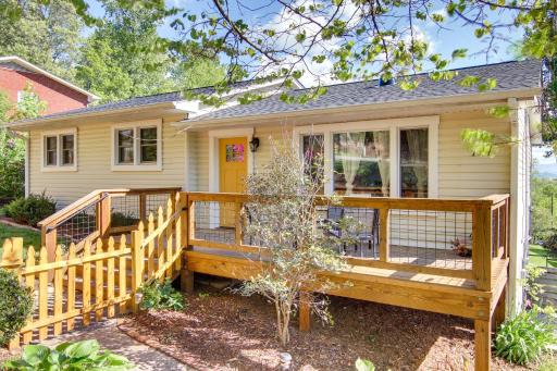 Mountain Home by Blue Ridge Pkwy Views and Fire Pit - Housity