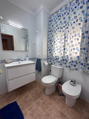 APARTAMENTOS LA CALETA - Housity