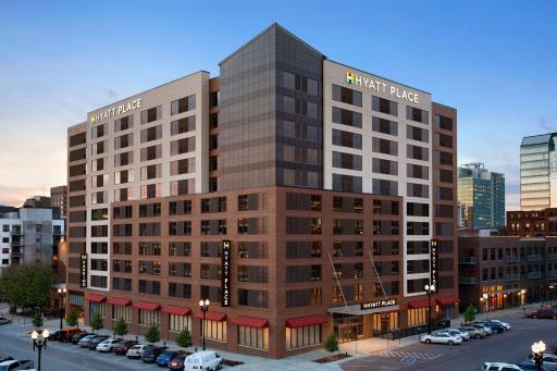Hyatt Place Omaha/Downtown-Old Market - Housity