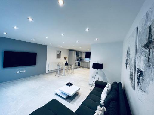 Birmingham Modern & Stylish 3 Bedroom House - Housity