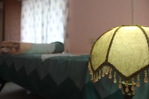 Zaatvm: Spacious room with private balcony at Sasthamangalam - only for families and solo women travellers - Housity