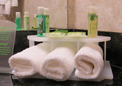 Holiday Inn Express & Suites Pasadena - Los Angeles, an IHG Hotel - Housity