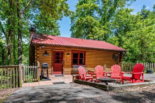 Cozy cabin with a mountain view - Housity