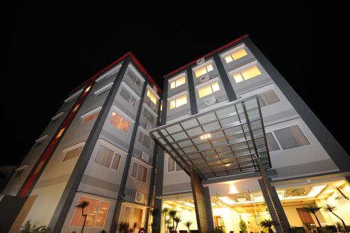 Wirton Hotel - Housity