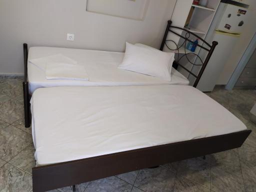 MEIMETIS GREEN HOUSE - Housity