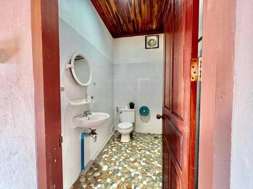 La Casa Hostel - Housity