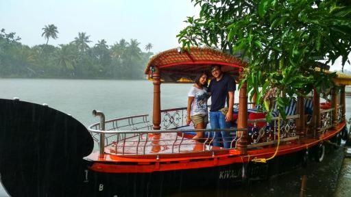 Shikara Boat - Housity