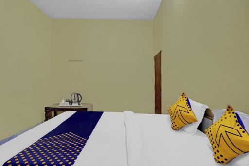 SPOT ON Blue Heart Guest House - Housity