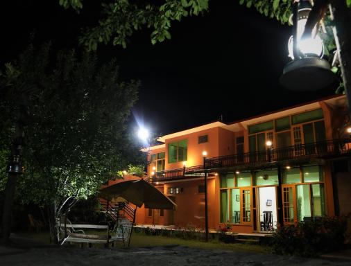 Countryside Resort - Housity