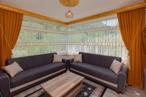 Valide Suit Apart - Housity