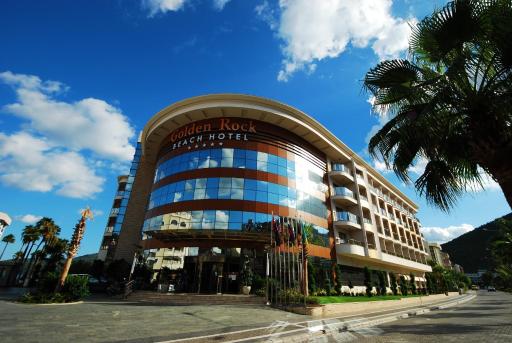 Golden Rock Beach - Housity