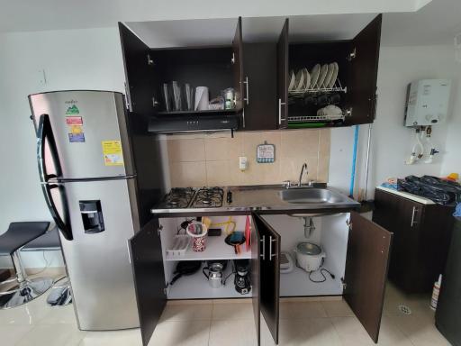 Comodo Apartaestudio al Norte de Armenia, con Parqueadero de Carro, en la salida a Salento y Filandia! - Housity