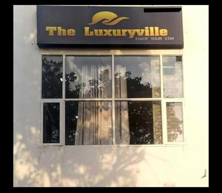 OYO 81094 The Luxuryville - Housity