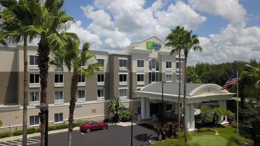 Holiday Inn Express and Suites Tampa I-75 at Bruce B. Downs, an IHG Hotel - Housity