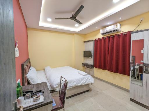 Hotel TRS Inn - Housity