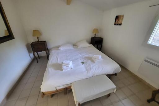 Beautiful country house with garden - Housity