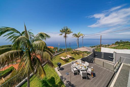 Vila Papagaio Verde by An Island Apart - Housity