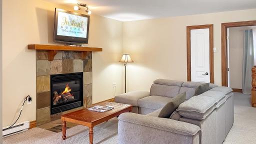 The Mont-Tremblant Hideaway by InstantSuites - Housity