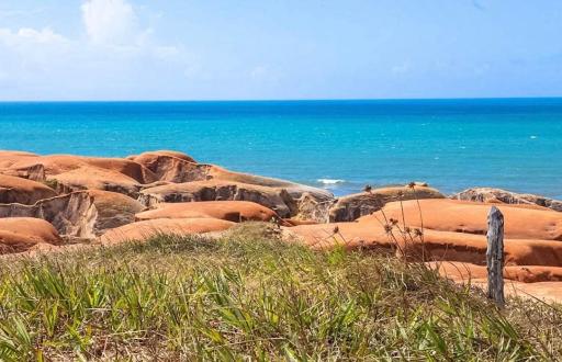 Casa Egípcia em Morro branco - na quadra da praia - Housity
