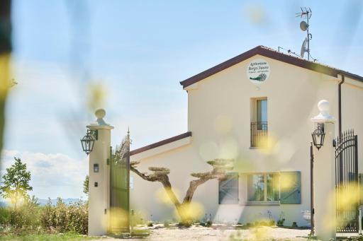 Agriturismo Borgonuovo - Housity