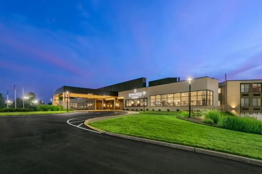 Delta Hotels by Marriott Allentown Lehigh Valley - Housity