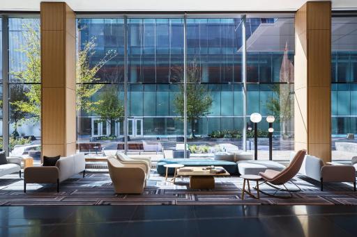 Marriott Marquis Chicago - Housity