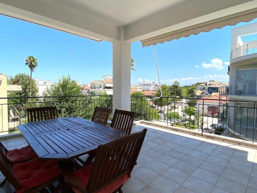 Sunny Apartment Amaliada - Housity