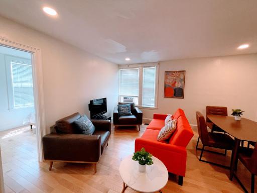 Andover 2 Bedroom 1 Bathroom First Floor, Free Parking, Phillips Academy Andover - Housity