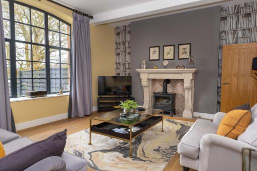 Tarn End Cottage with view to Talkin Tarn, near Lake District - Housity