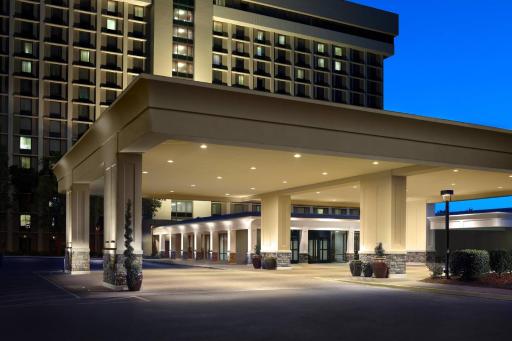 Atlanta Airport Marriott - Housity