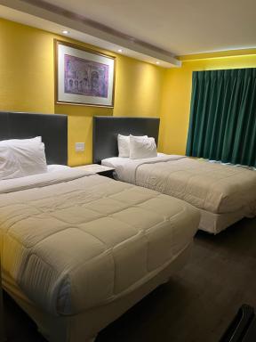 777 Motor Inn - Housity