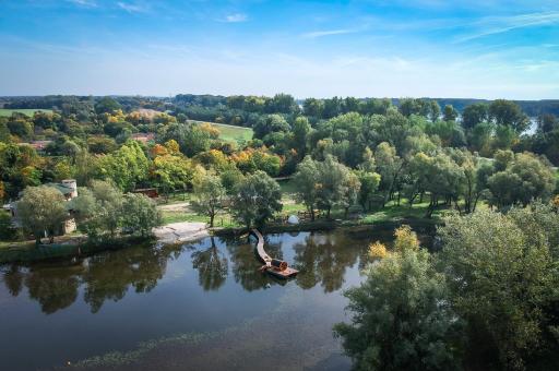 ARK Village Liberland - Housity