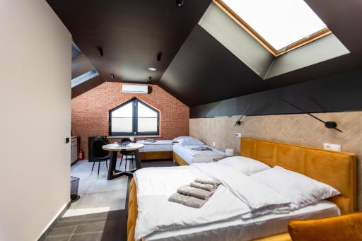 Hostel Dzika Kaczka - Housity
