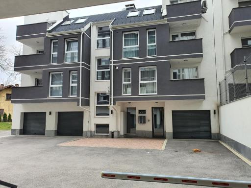 GUEST SUITE Narodno horo - Housity