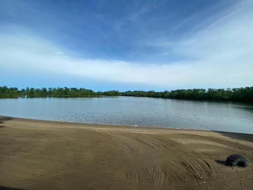 Lake House - Housity