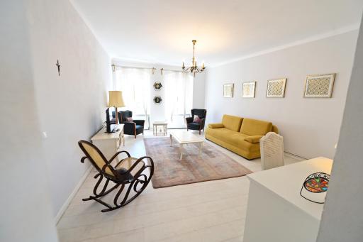 FLH - Anna's Guest House - Housity