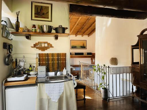 Cozy wooden attic with panoramic views - Housity