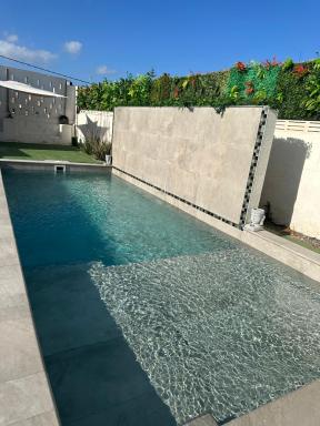 VALTISYA POOL AND AIRPORT - Housity