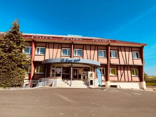 Hotel Le Saint Aubin - Housity
