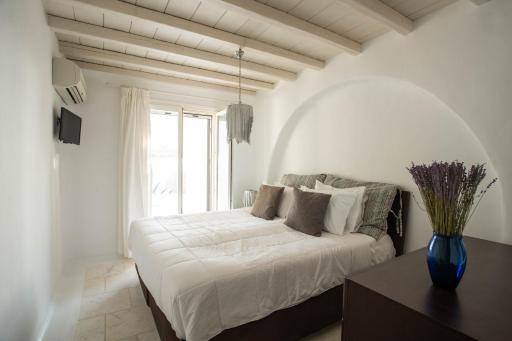 Villa Diorite by Mykonos Rocks - Housity