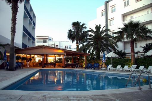 Hostal Mar y Huerta - Housity
