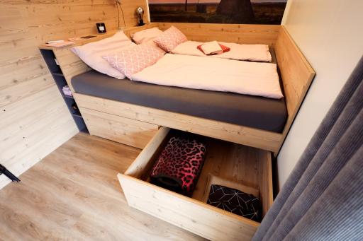 Tiny Zwick - Housity