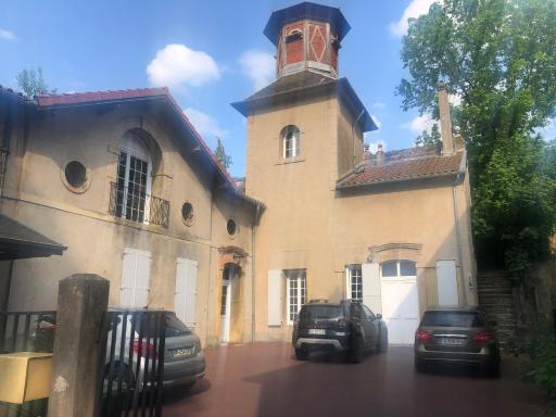 Metz-sud - Appartement 120 m2 dans maison du XVIII - Jouy aux Arches entre Nancy et Luxembourg - Proximité toutes commodités - Housity