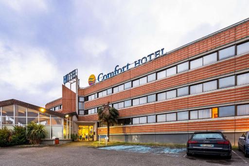 Comfort Hotel Toulouse Sud - Housity