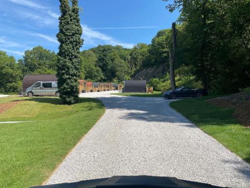 River Pod 3 Pet Friendly - Housity