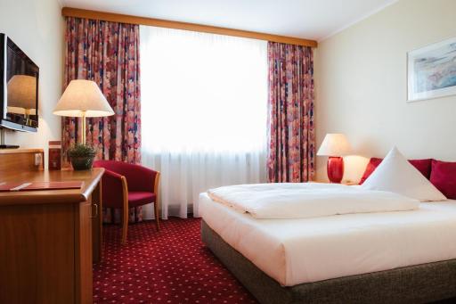 Hotel Rosenstadt & Malxestube Restaurant - Housity