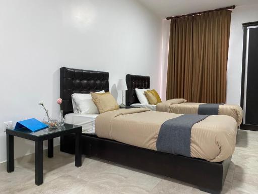 Tunaib Plaza - Housity