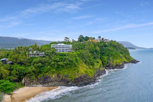 Coral Sea Tranquility - Oceanview Apartment - Housity