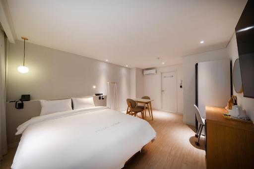 HOTEL SOHA - Housity