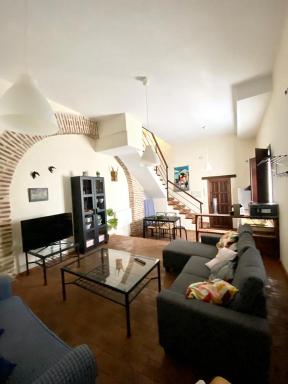 Dúplex con piscina en centro Cazalla - Housity